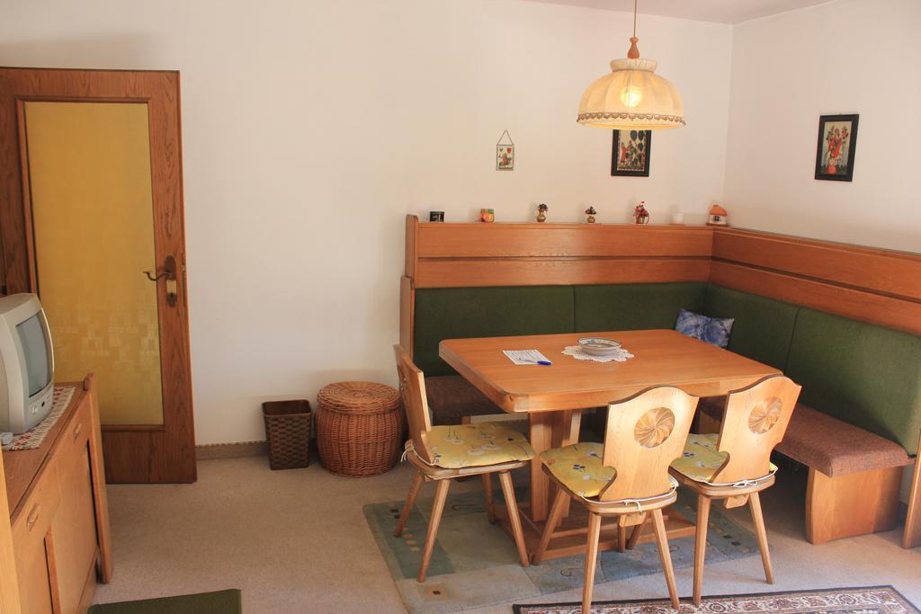 Haus Sigrid Apartment Бад Клайнкирххайм Екстериор снимка