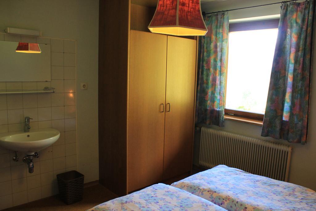 Haus Sigrid Apartment Бад Клайнкирххайм Екстериор снимка